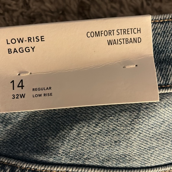 American eagle women’s low rise baggy jeans 14/ 32waist - Picture 5 of 7